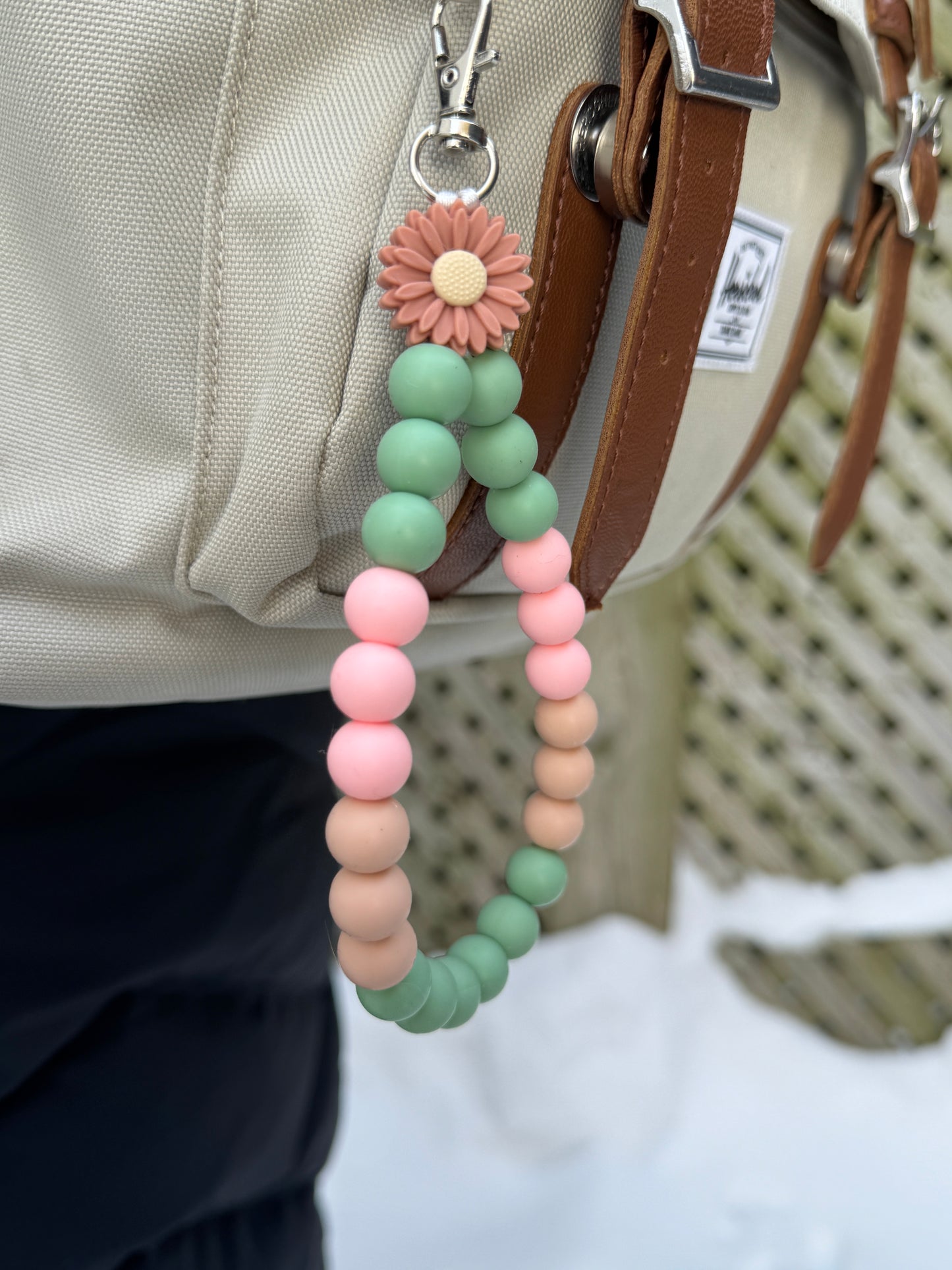 Pastel Daisy Silicone Bead Keychain